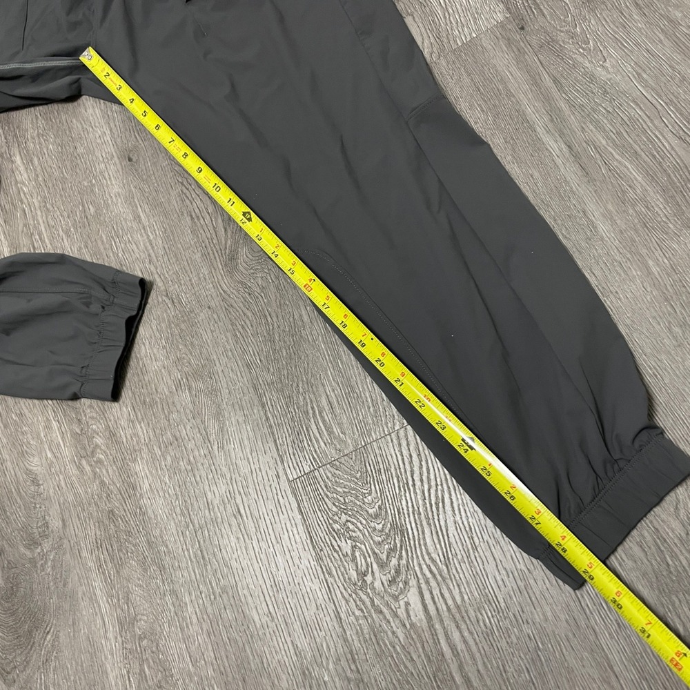 Fabletics The One Joggers Mens Large Gray Activewear Athletic Gym Training Sweat - Picture 7 of 8